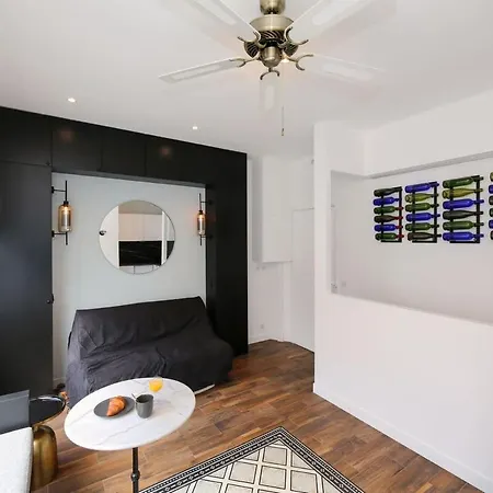 Proche Des Celebres Puces De 4p - Flat-guest Apartment