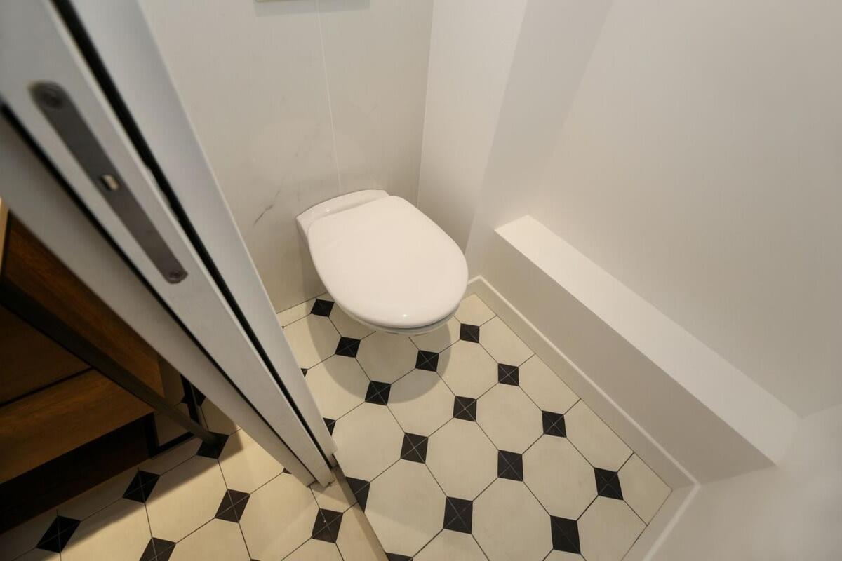 Proche Des Celebres Puces De 4p - Flat-guest Apartment